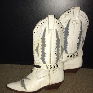 White Circle G size 9 vintage